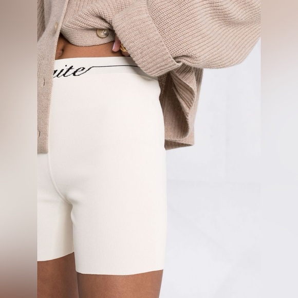 KHAITE Bryant ribbed-knit biker shorts - Picture 6 of 11